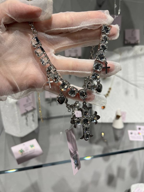 Колье Crystal Kiss